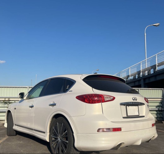 2011 NISSAN SKYLINE CROSSOVER 370GT